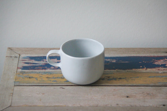 Mug antique white