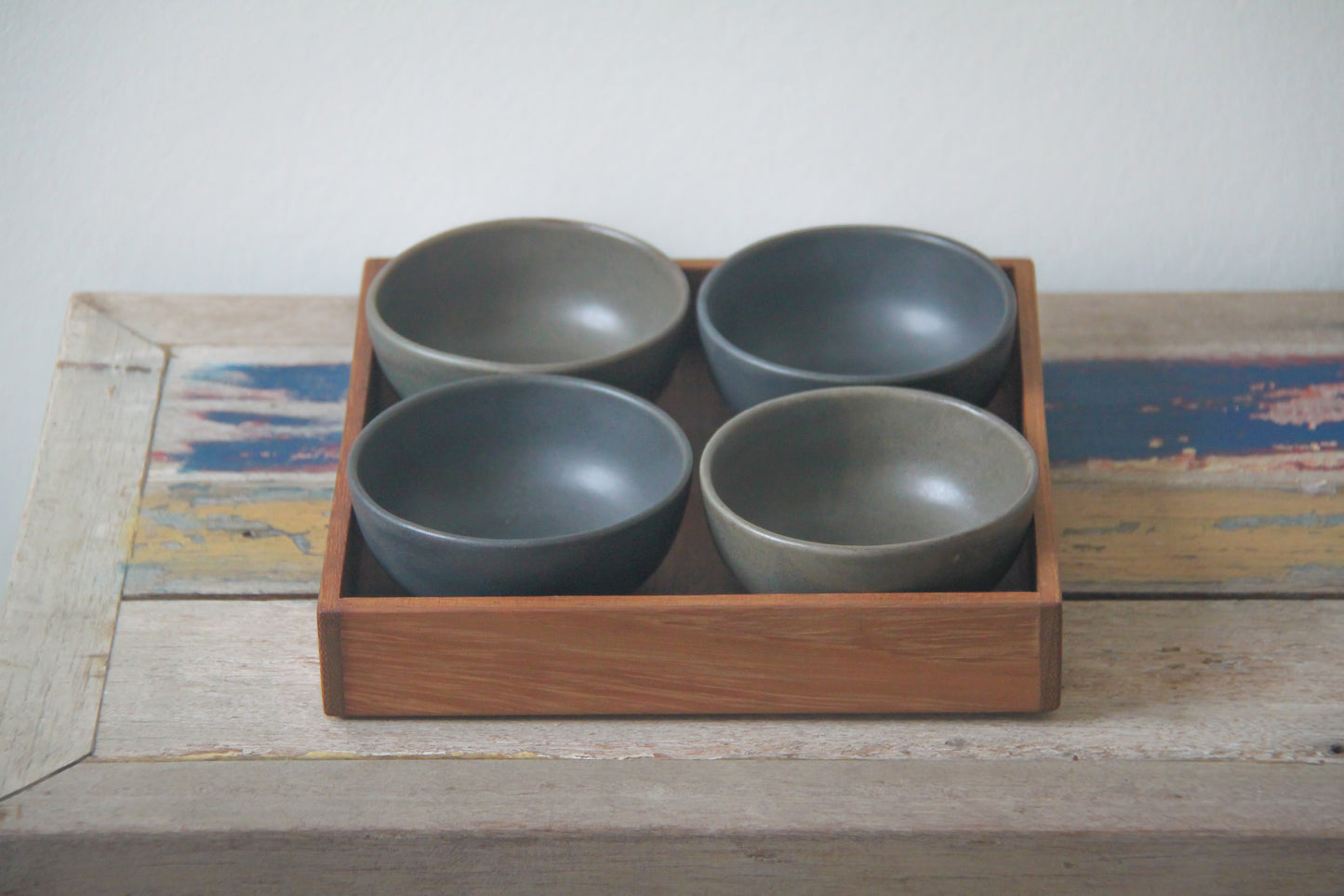 serveerbakje met 4 kommetjes - combo moss/antique black