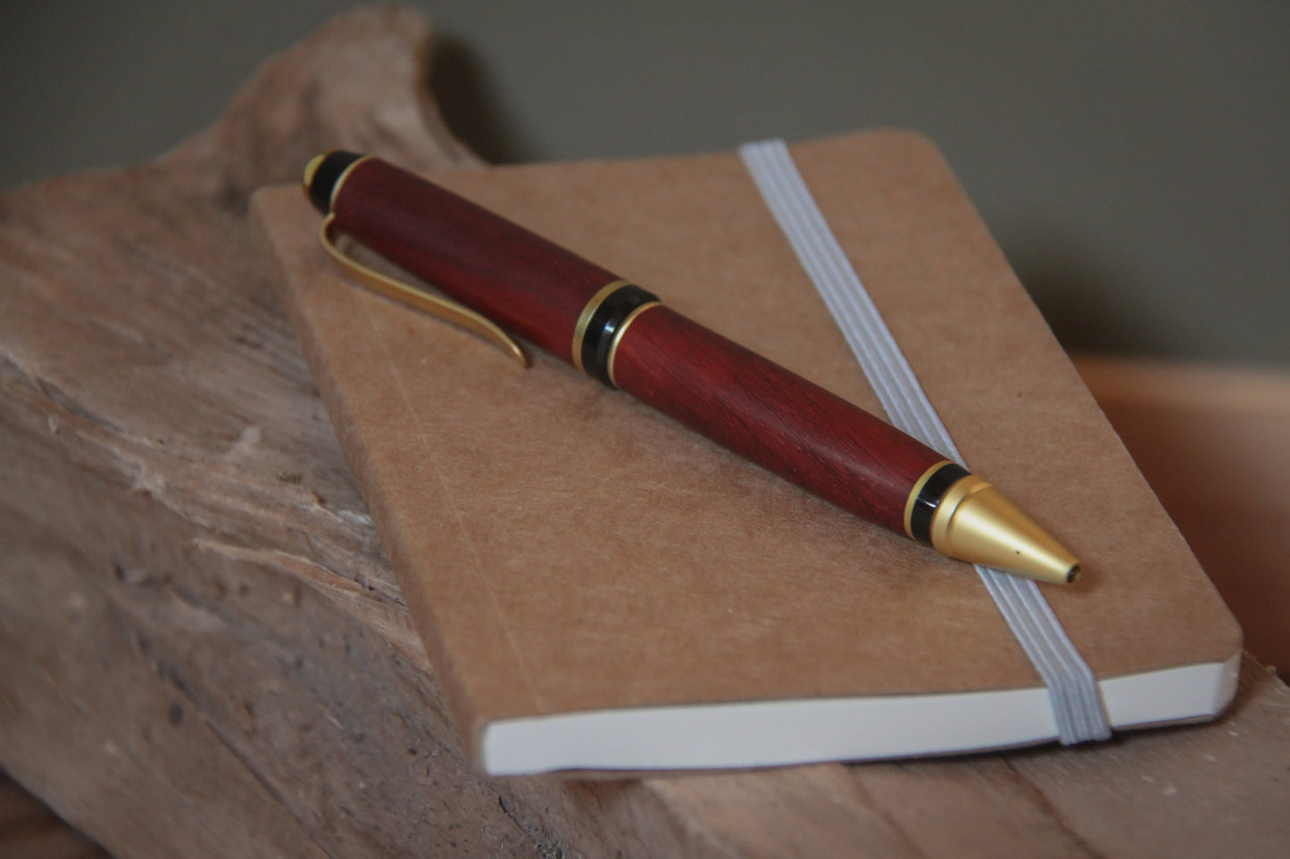 Houten balpen 'Julien'- padouk - satin gold