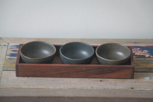 serveerbakje met 3 kommetjes - combo moss/antique black