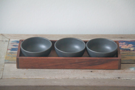 serveerbakje met 3 kommetjes - antique black